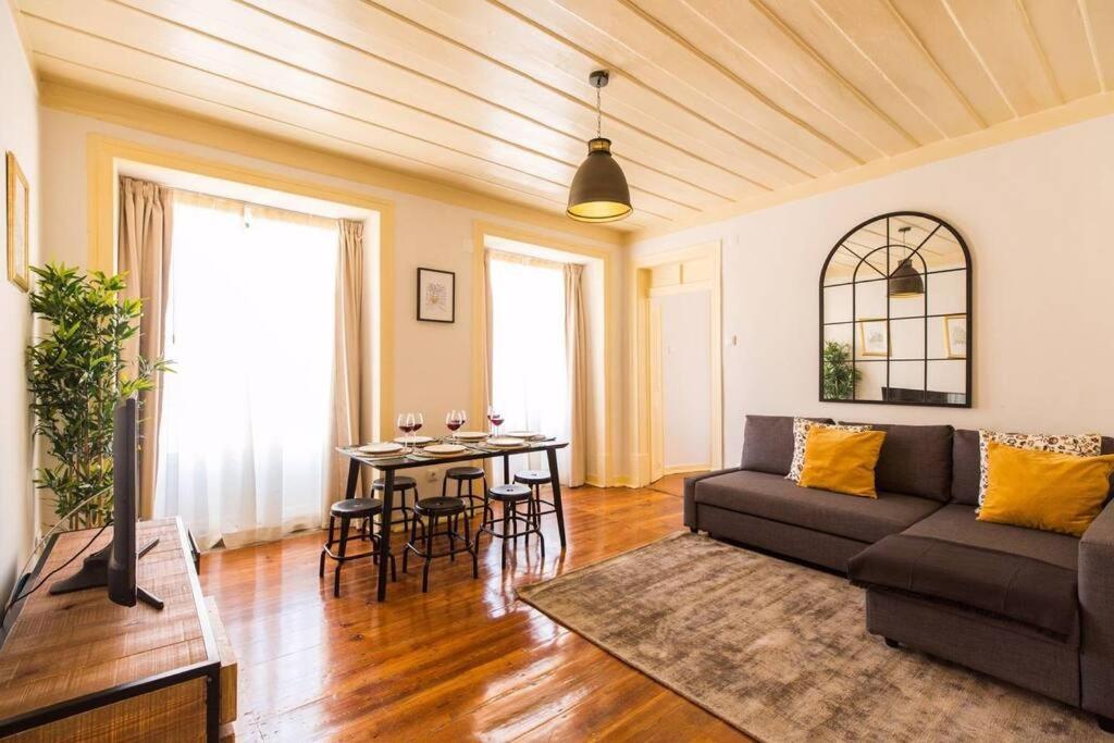 Апартаменты Ola Lisbon - Castelo IV Экстерьер фото
